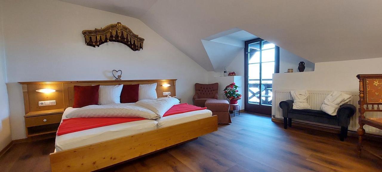 Hotel Gasthof Gribelehof Lienz Buitenkant foto
