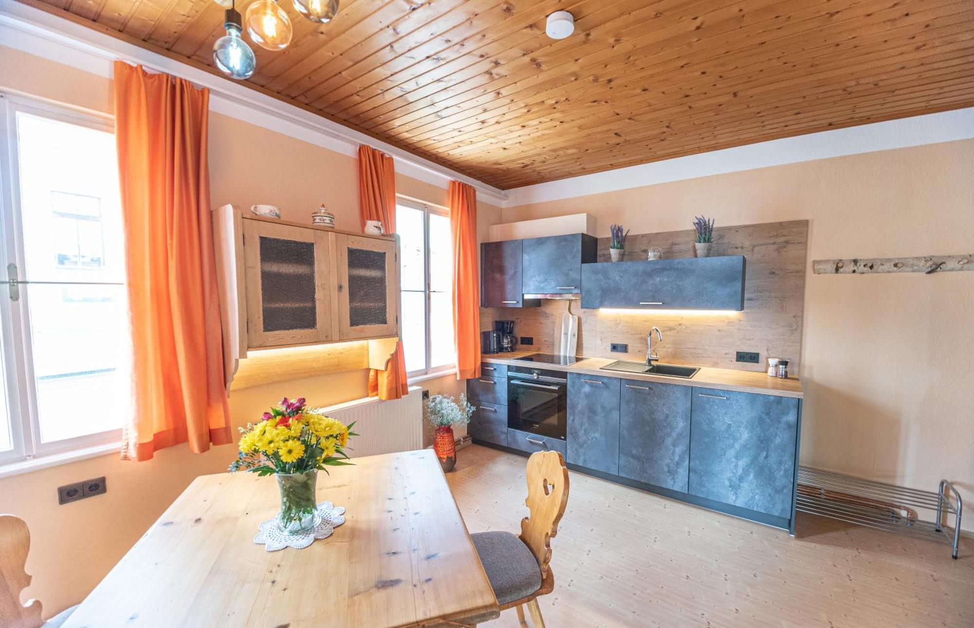Hotel Gasthof Gribelehof Lienz Buitenkant foto